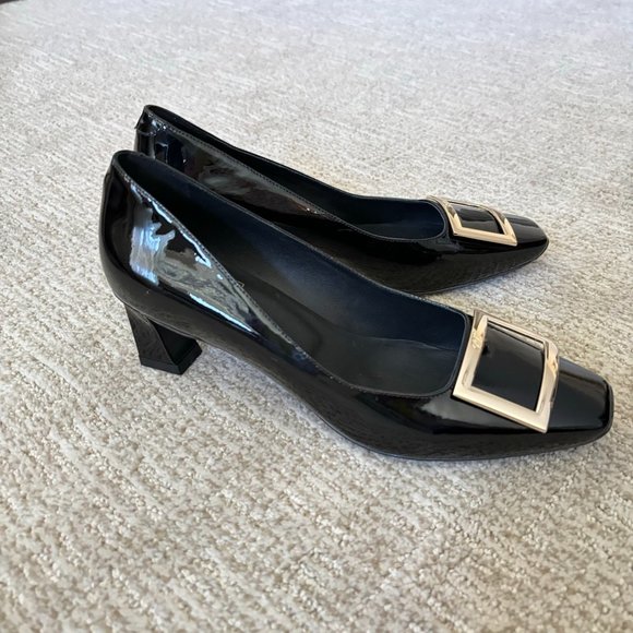 Roger Vivier "Belle Vivier Trompette" Black Patent Leather Pumps 40 9 - Picture 7 of 12